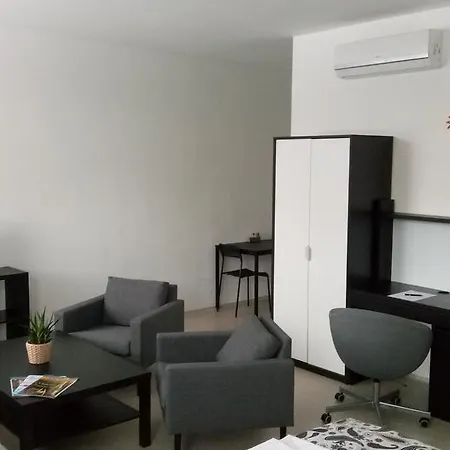 Mari Kiri Bratislava