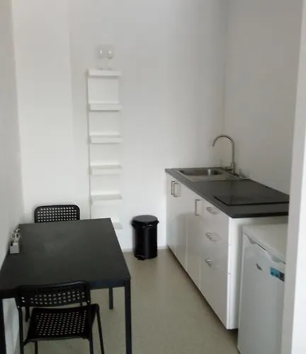 Penzión pre hostí Mari Kiri 3*